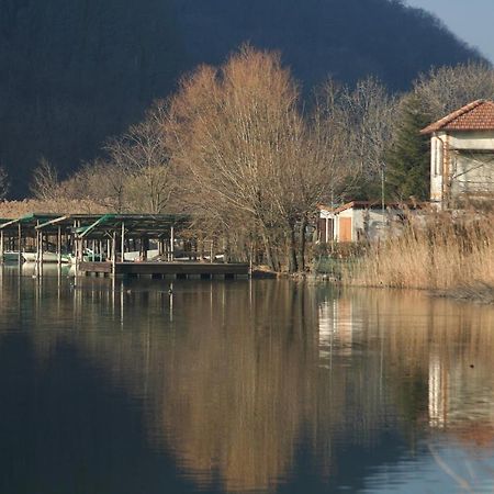 Lake House Canzo 外观 照片